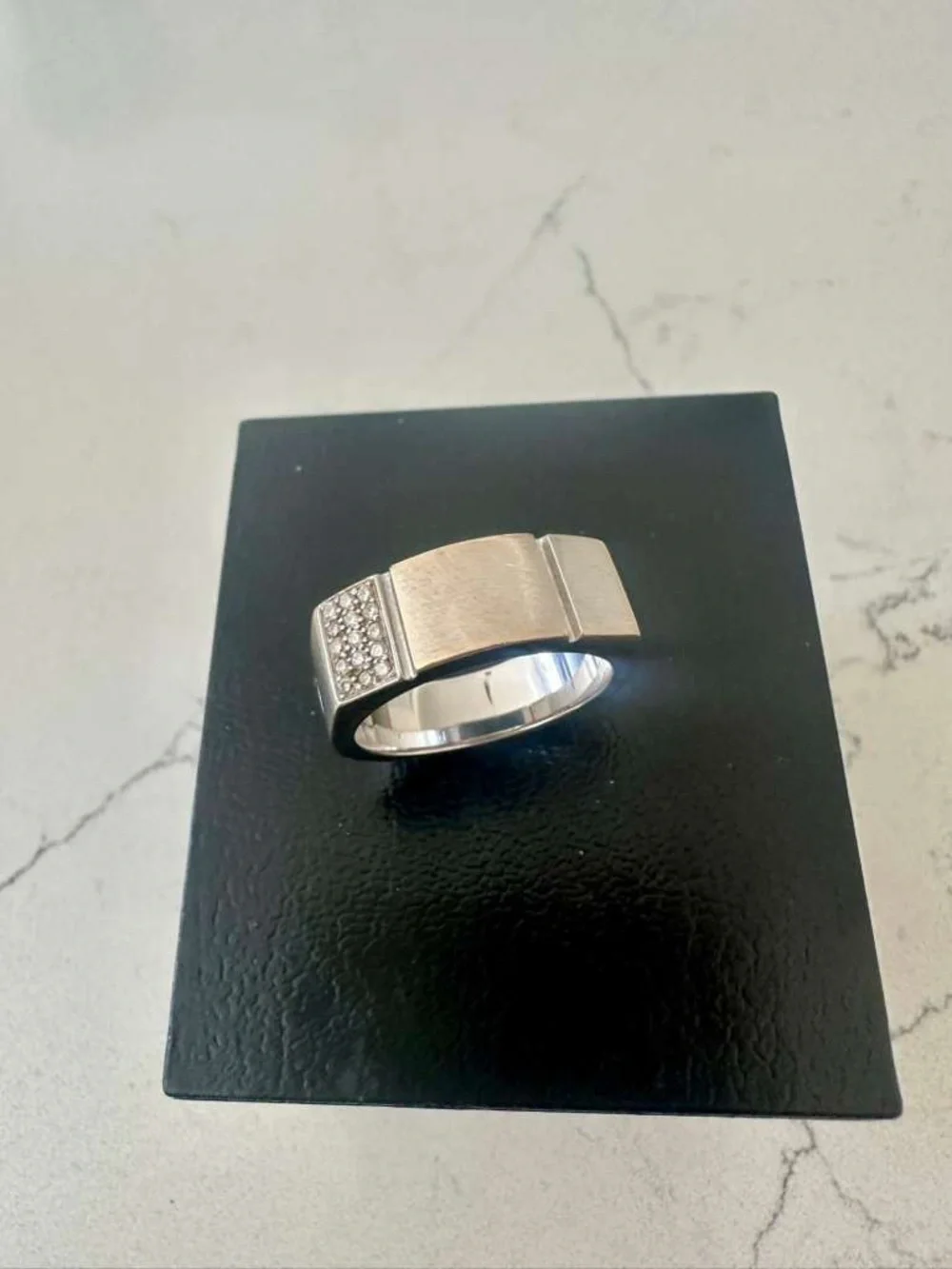 Men’s 18K Solid White Gold and Diamond Ring by Unique - Pre Owned - Very Good